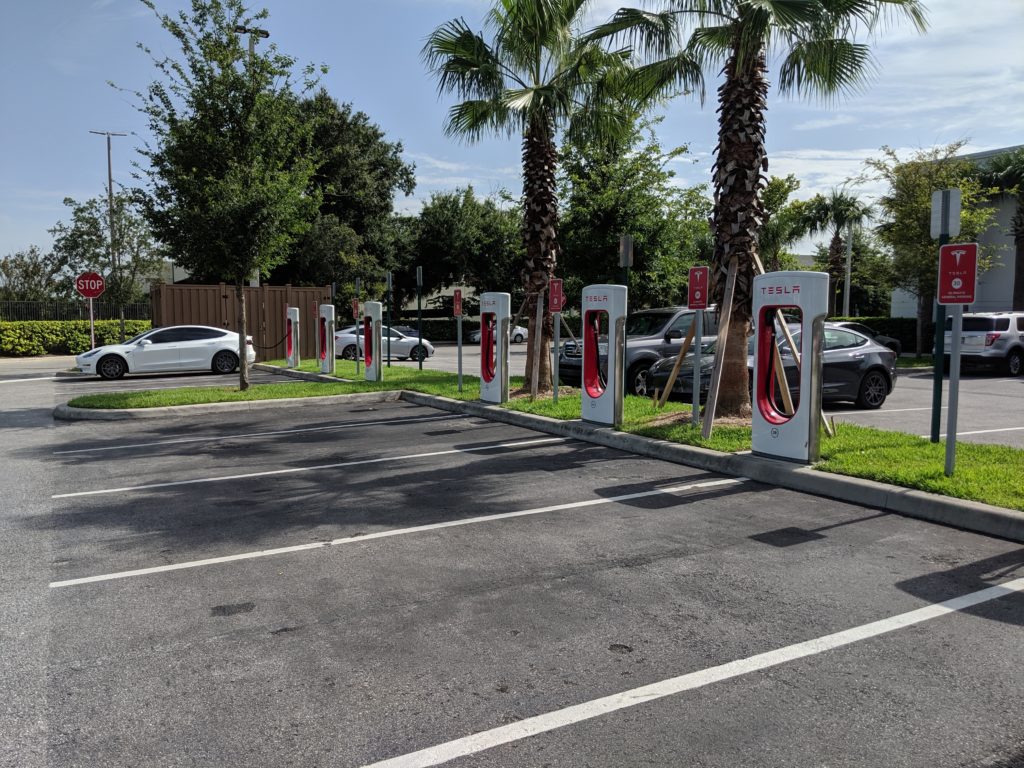 Altamonte Springs Tesla Supercharging Station