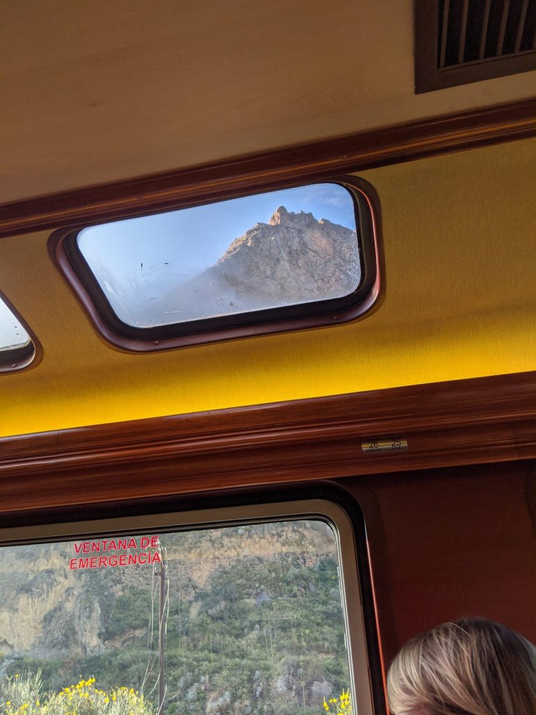 Voyager Train IncaRail Peru Machu Picchu