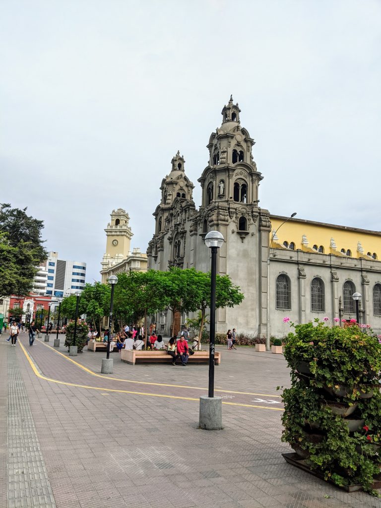 Parroquia La Virgen Milagrosa Miraflores Lima Peru